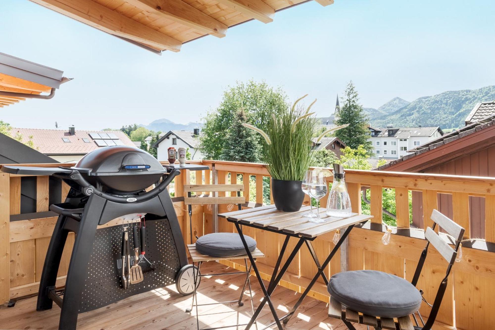 Fenjoy: Ferienapartment Mit Bergblick / Balkon / Bbq แบร์เนา อัม คีมเซ ภายนอก รูปภาพ